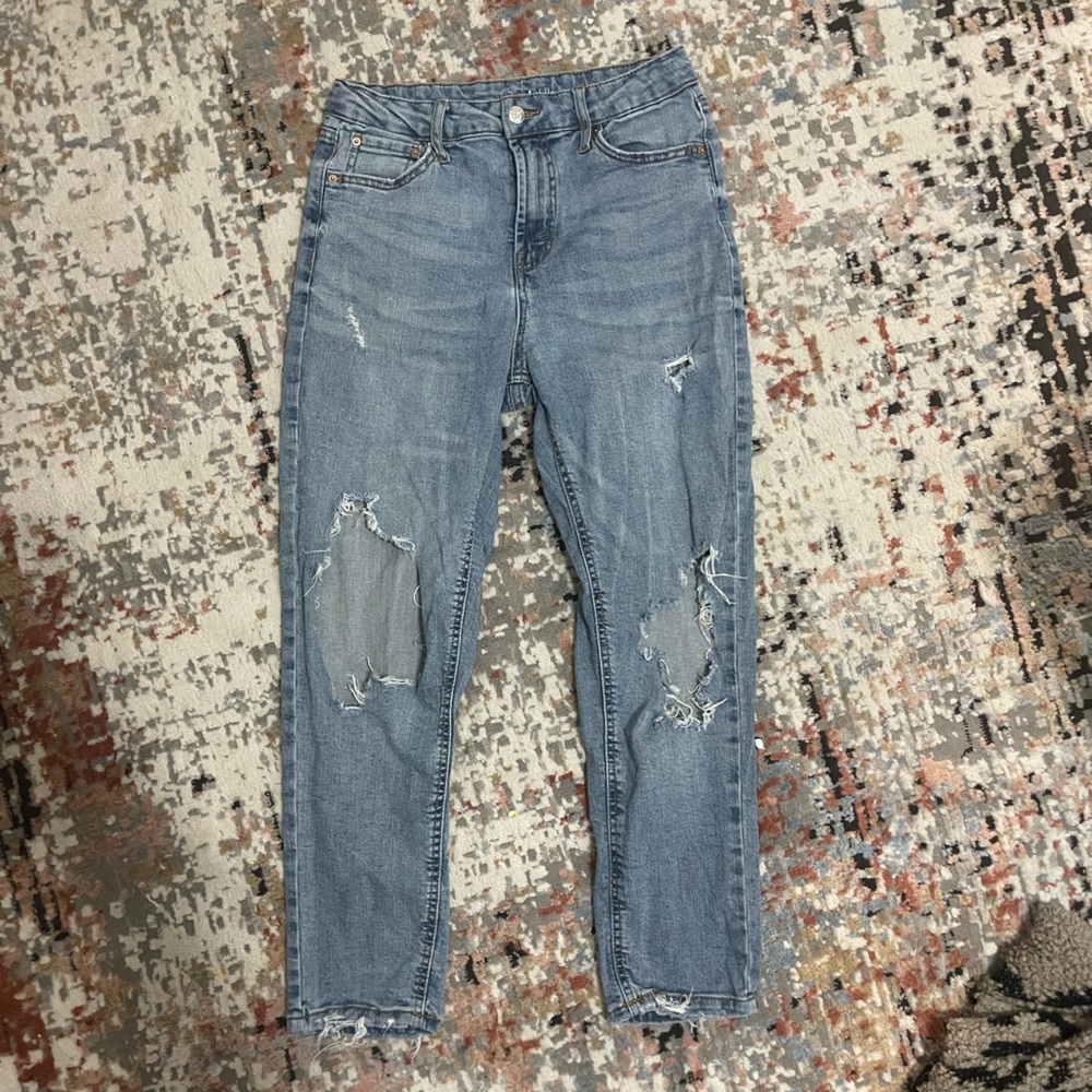 Distressed Hi Rise Mom Jeans very stretchy